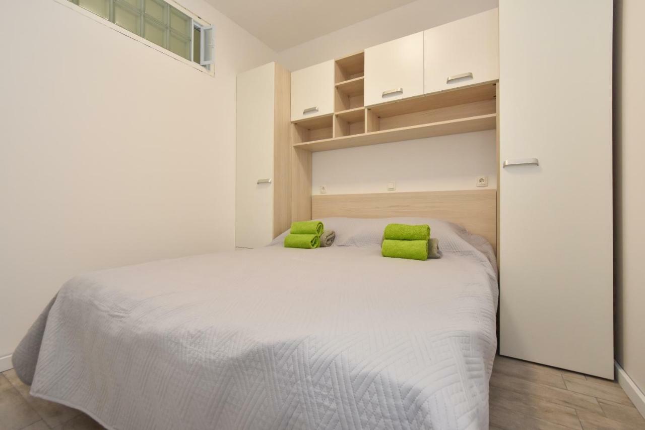 Apartmani Iva&Ante Dugi Rat Eksteriør billede